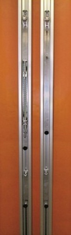 Стойки волейбольные круглые алюминиевые 83 мм HASPO